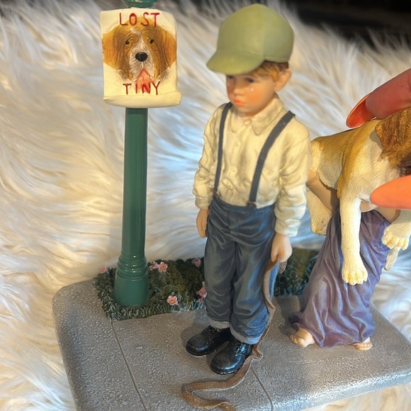 Vintage prayers and promises lost and found sculpture - Picture 2 of 6